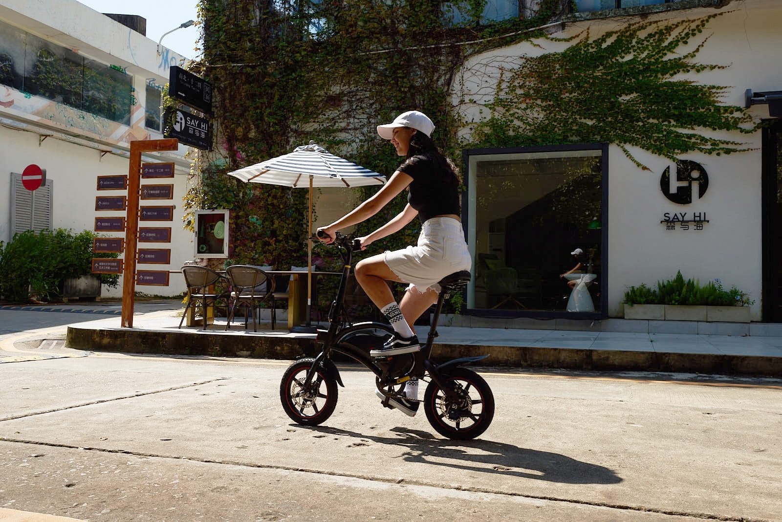 Najlepsze rowery elektryczne do kupienia online w Wielkiej Brytanii: Składane modele dojazdowe i terenowe poniżej 500 £ 3 DYU D3F rower elektryczny