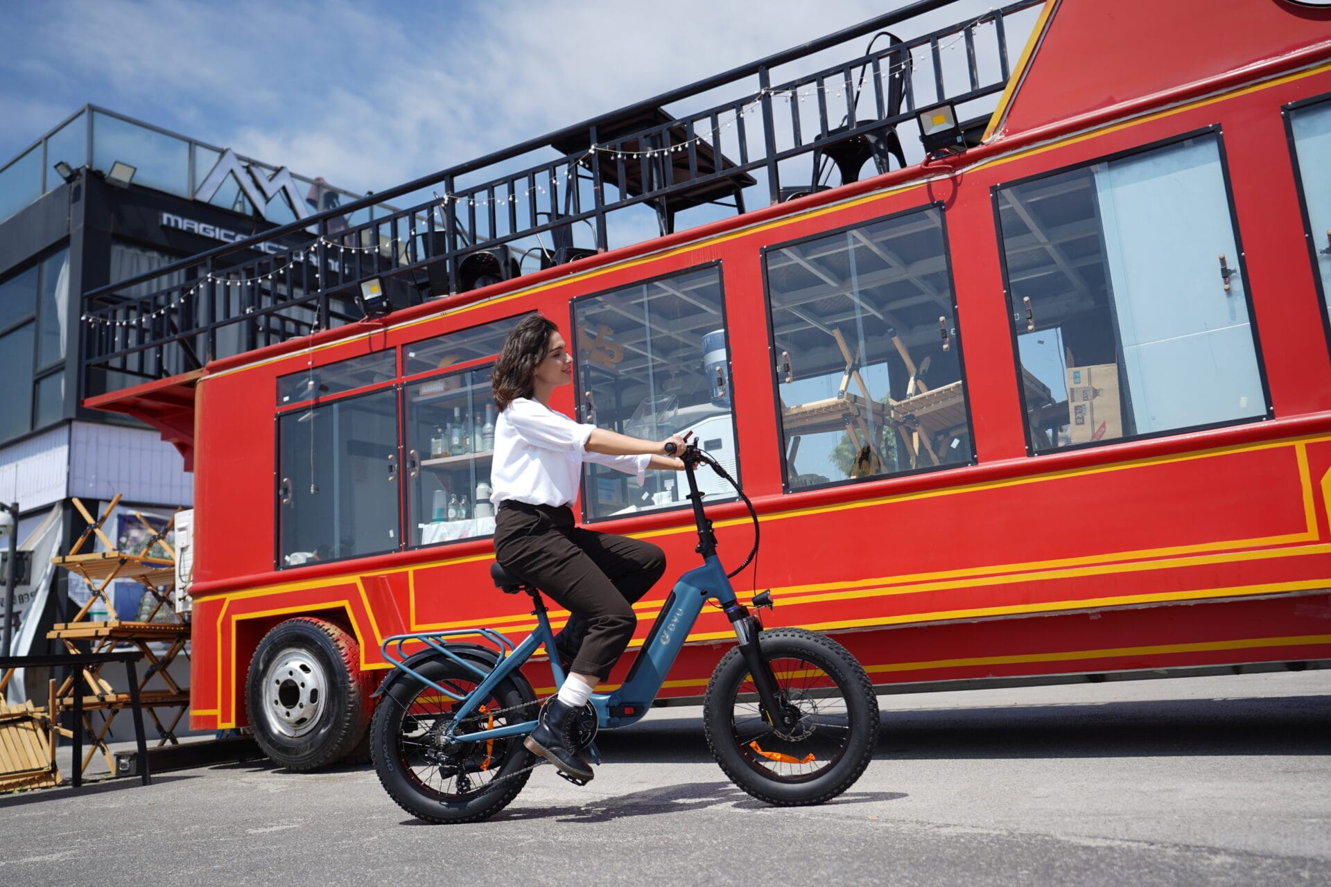 Dlaczego składane elektryczne rowery górskie są tajną bronią dojeżdżających do pracy 5 Bezpieczeństwo i przechowywanie