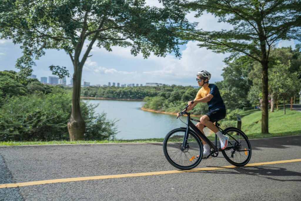 Efekt Szczęścia E-Bike’a: Jak Jazda Obniża Stres Skuteczniej Niż Terapia 9 Efekt Szczęścia E-Bike’a: Jak Jazda Obniża Stres Skuteczniej Niż Terapia 9
